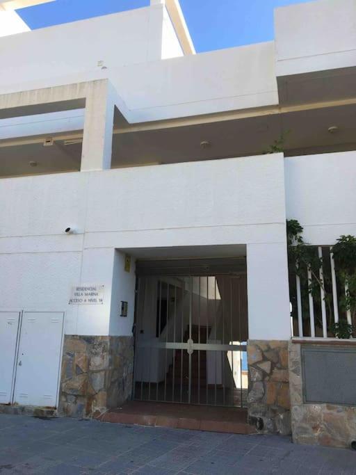 Piso En La Primera Linea Del Mar Con 2 Dormitorios เบนิดอร์ม ภายนอก รูปภาพ
