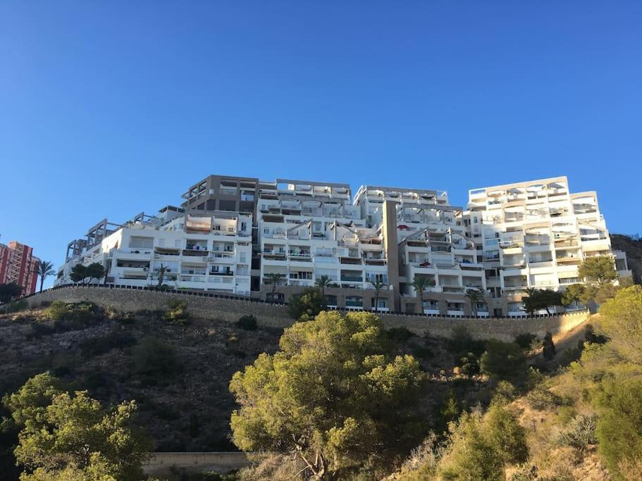 Piso En La Primera Linea Del Mar Con 2 Dormitorios เบนิดอร์ม ภายนอก รูปภาพ