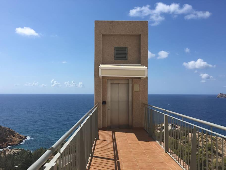Piso En La Primera Linea Del Mar Con 2 Dormitorios เบนิดอร์ม ภายนอก รูปภาพ
