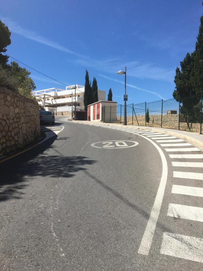 Piso En La Primera Linea Del Mar Con 2 Dormitorios เบนิดอร์ม ภายนอก รูปภาพ